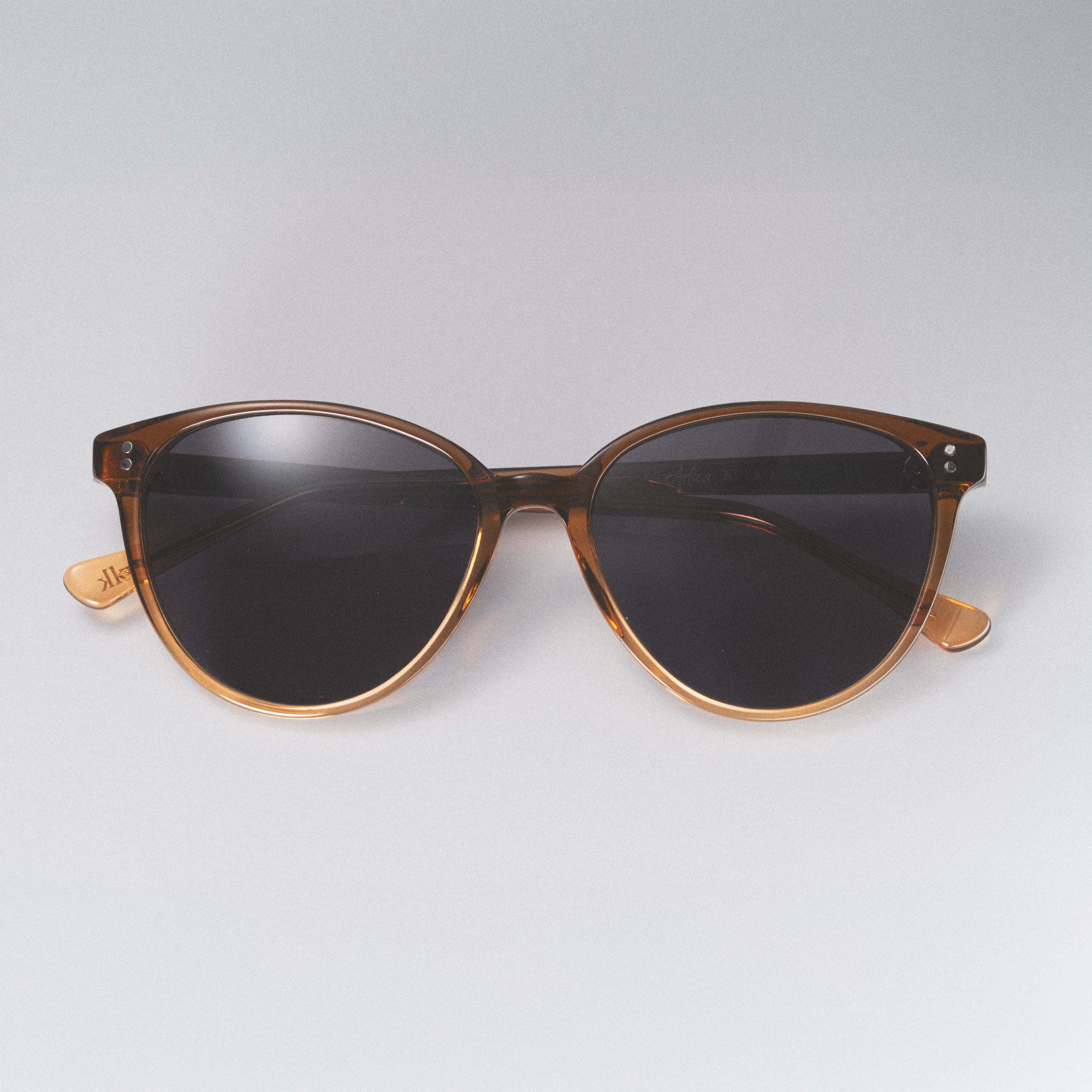 Artica V203 / Marrón translúcido / Sol