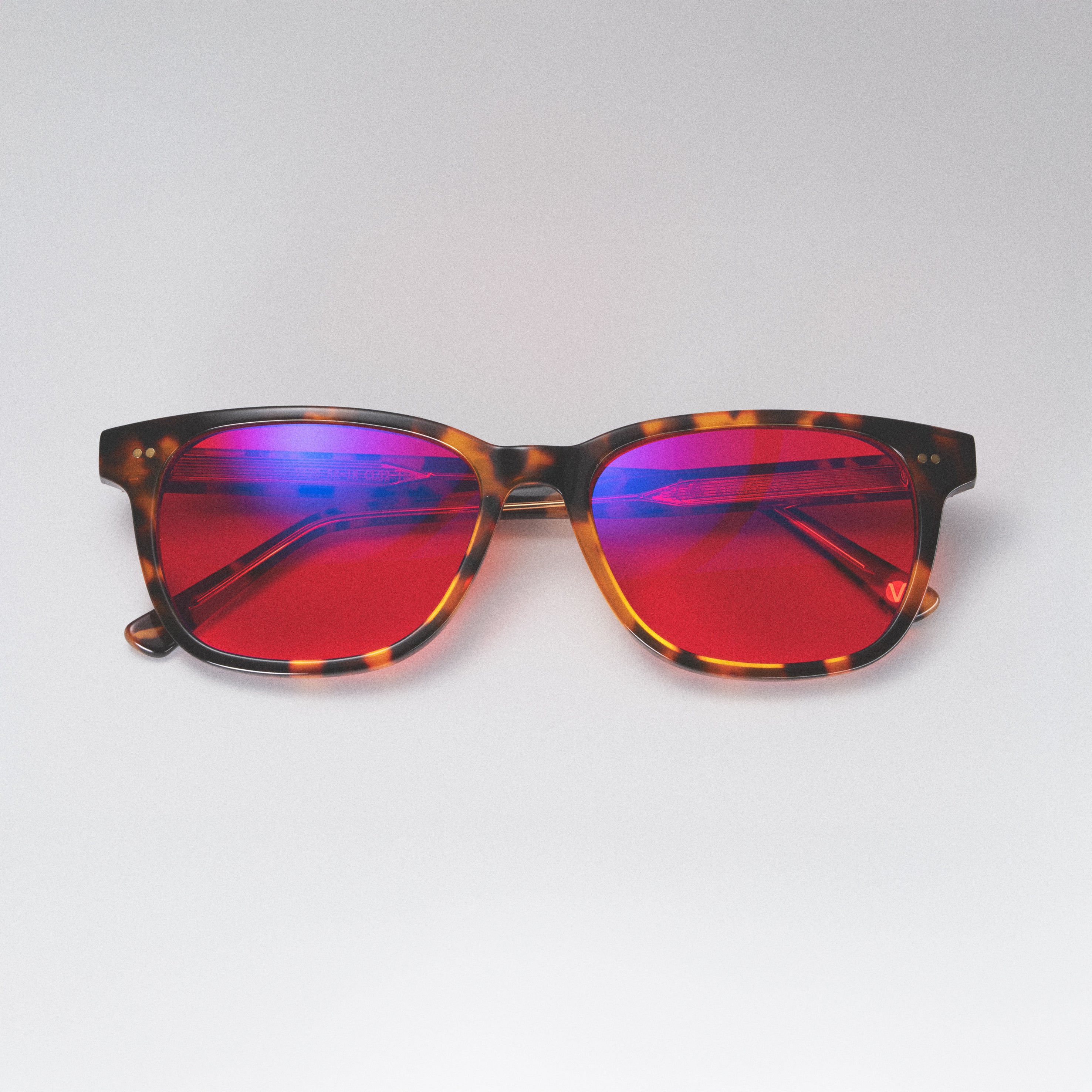 Lobo V120 / Habana / Lente roja