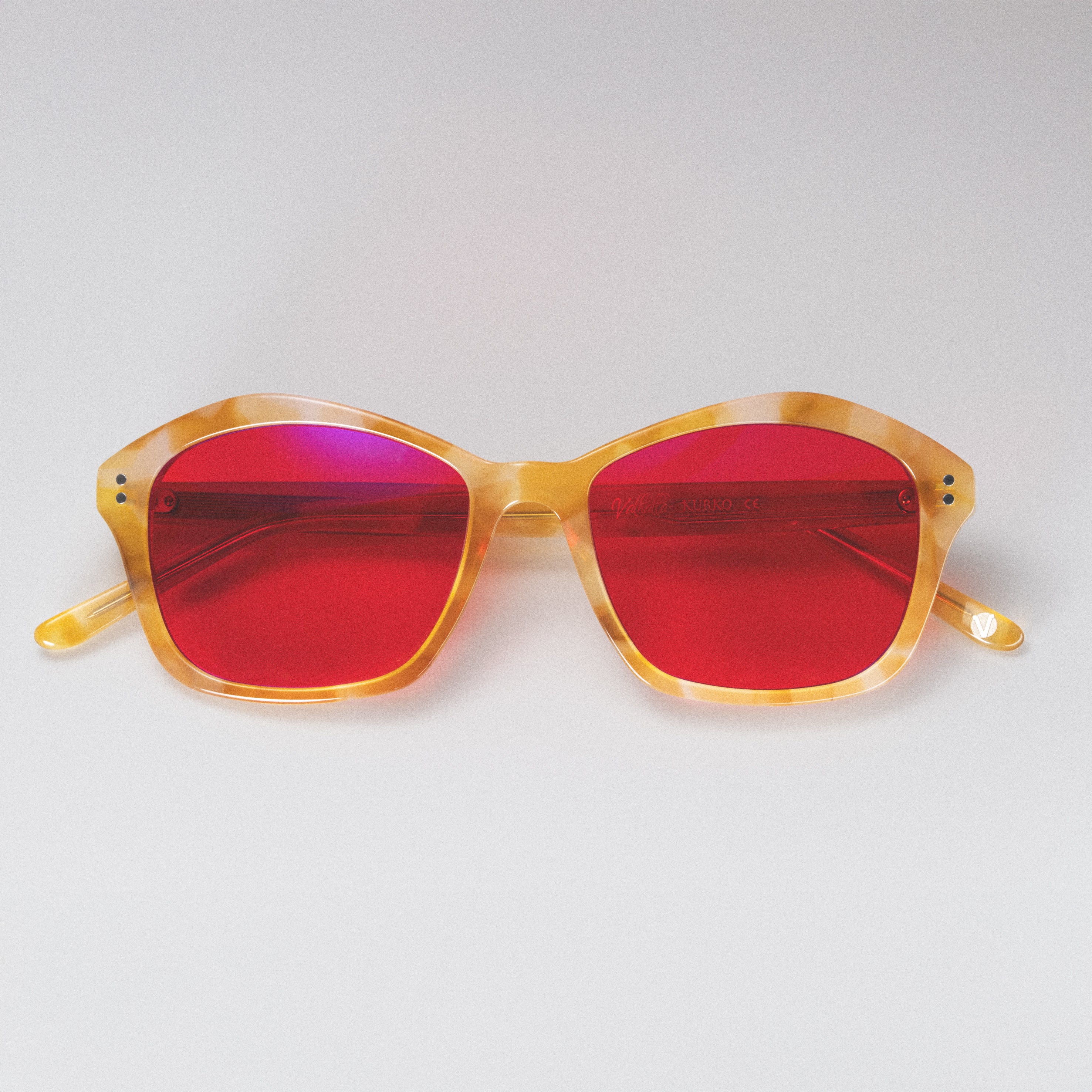 Valhalla V215 / Habana amarillo/ Lente roja