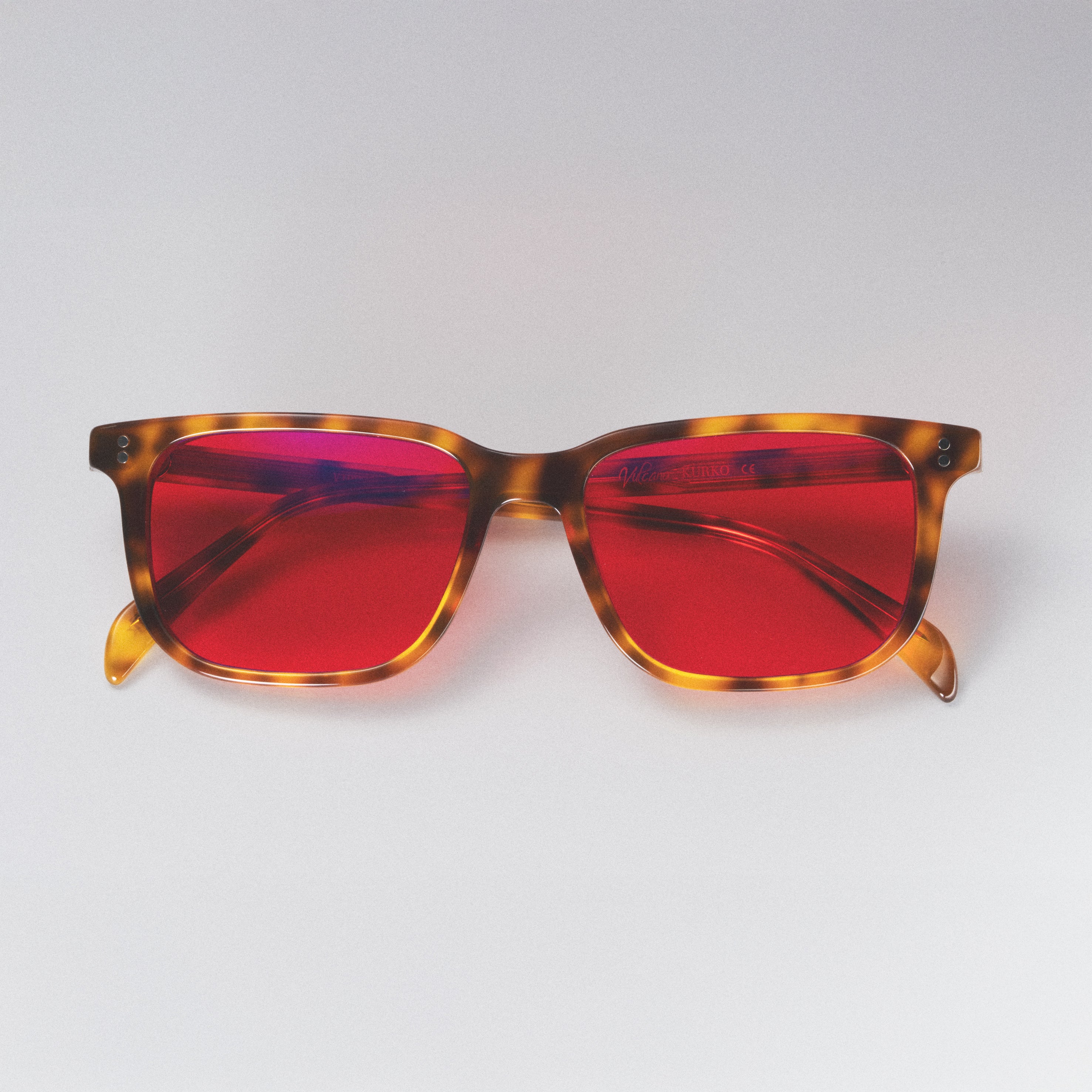 Vulcano V109 / Habana / Lente roja