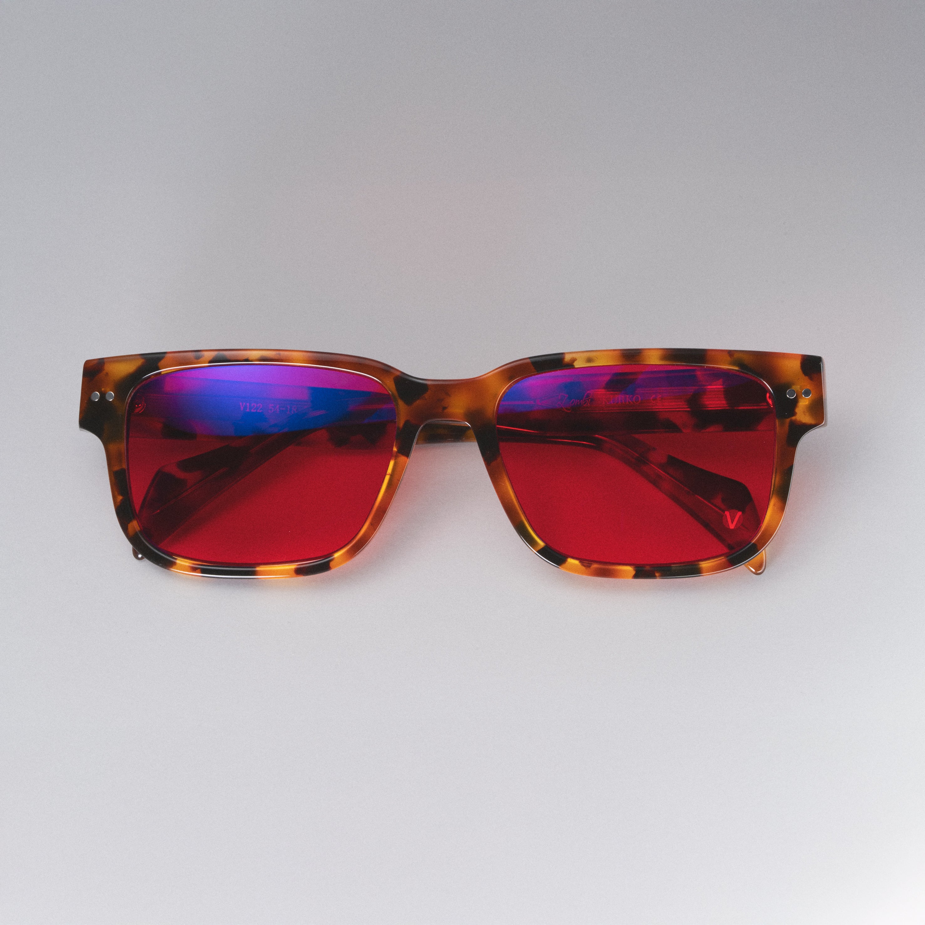 Zombi V122 / Habana / Lente roja